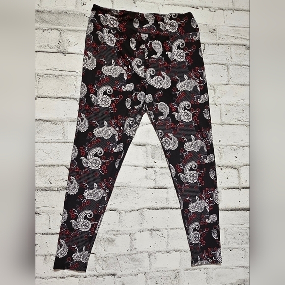 Lularoe Paisley Floral Leggings Black Red Gray White - Picture 1 of 7
